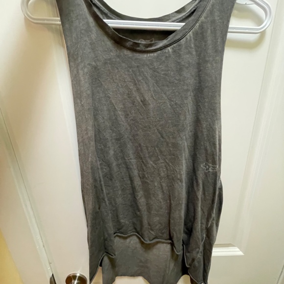 Tanktop - Picture 2 of 3